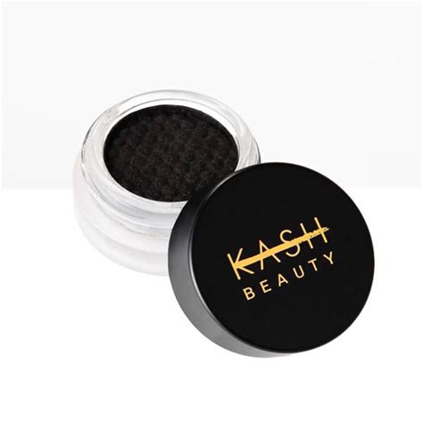 Creating the Illusion of Thicker Lashes with Magic Kash Liner
